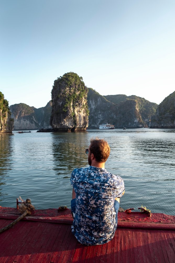 Why Choose a Ha Long Bay Cruise?
